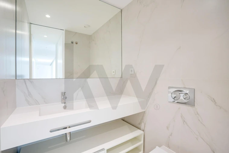 Apartamento T4 para Arrendamento em Queluz e Belas Foto 16
