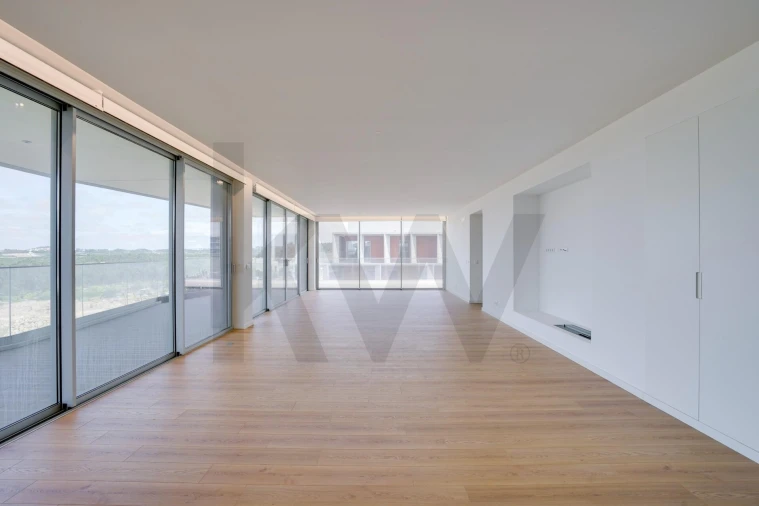 Apartamento T4 para Arrendamento em Queluz e Belas Foto 34
