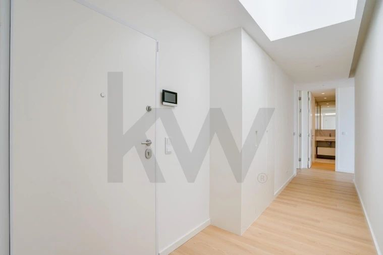 Apartamento T4 para Arrendamento em Queluz e Belas Foto 13