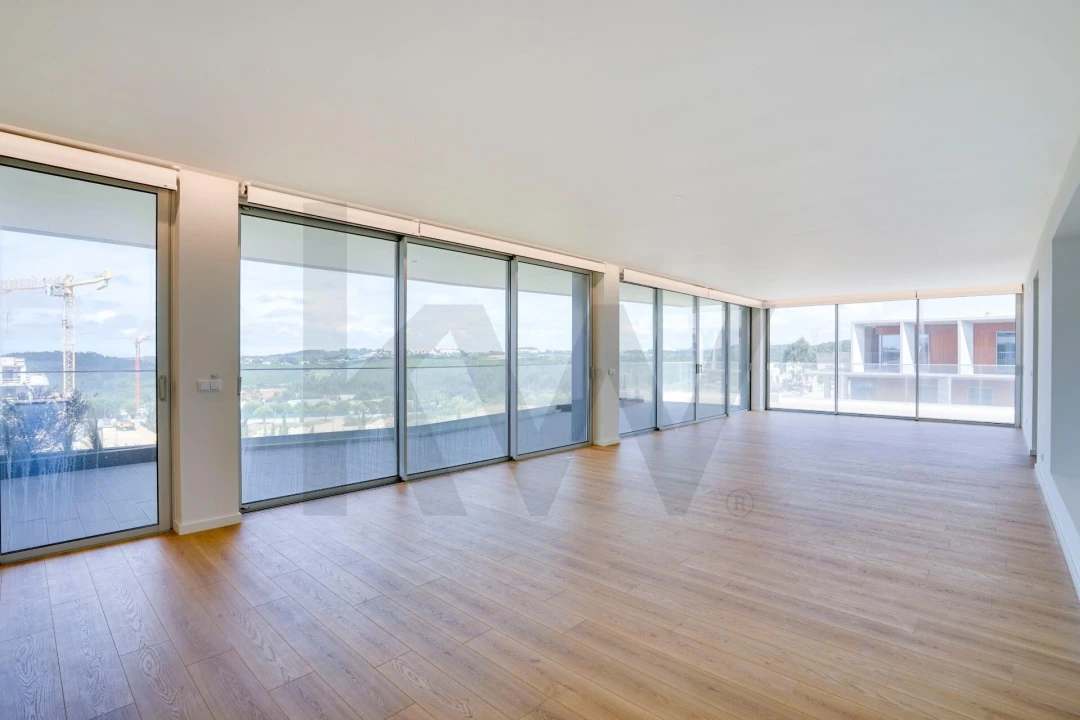 Apartamento T4 para Arrendamento em Queluz e Belas Foto 31