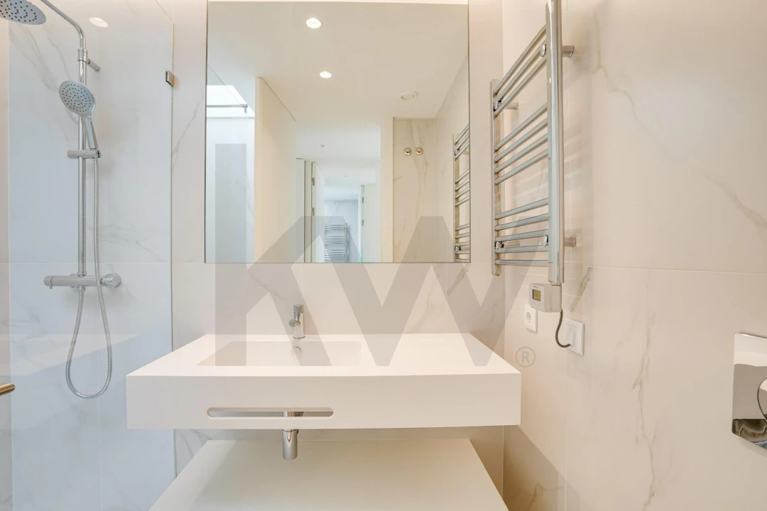 Apartamento T4 para Arrendamento em Queluz e Belas Foto 18