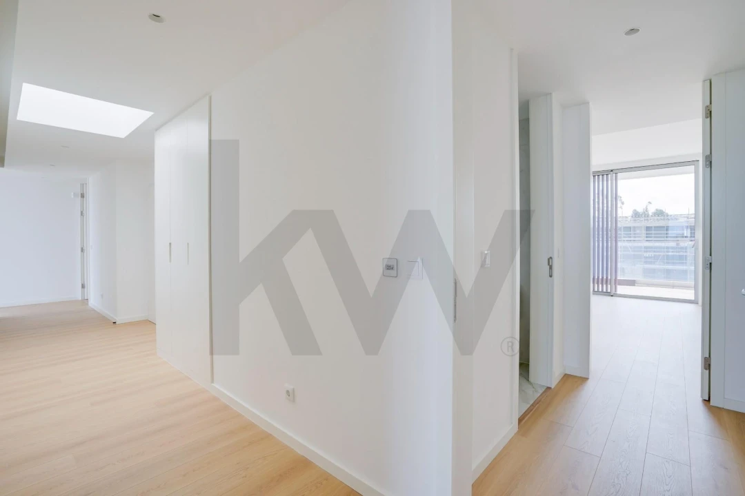 Apartamento T4 para Arrendamento em Queluz e Belas Foto 14