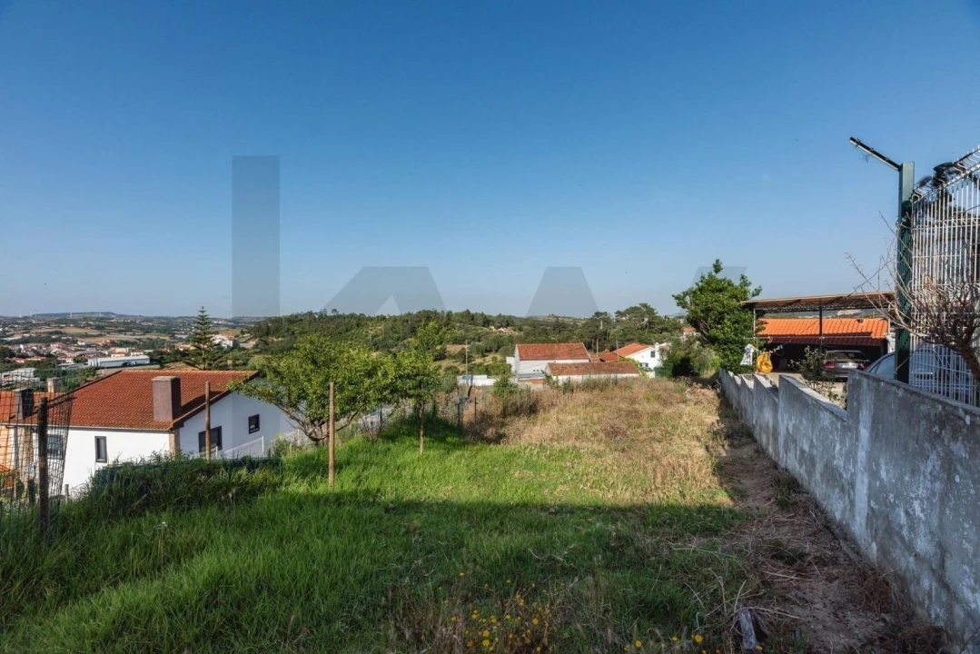 Terreno para Venda em Milharado Foto 2