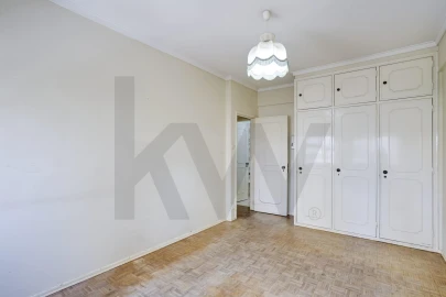 Apartamento T3 para Venda em São Domingos de Benfica