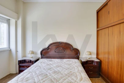 Apartamento T3 para Venda em São Domingos de Benfica