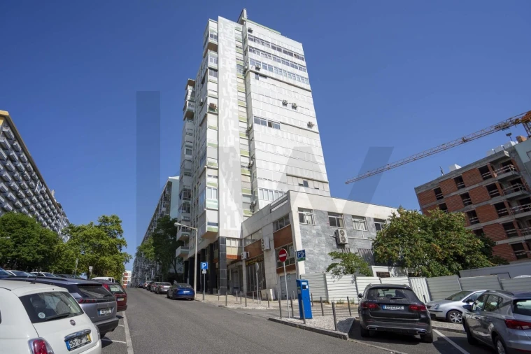 Apartamento T3 para Venda em São Domingos de Benfica Foto 49