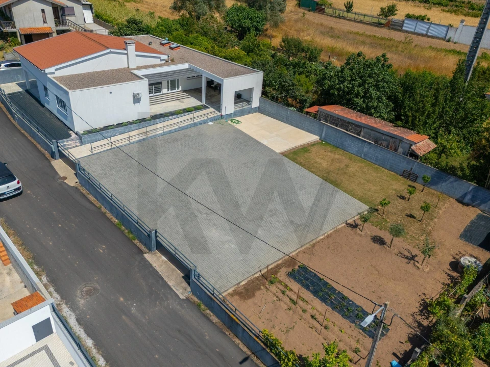 Moradia T2 para Venda em Trofa, Segadães e Lamas do Vouga Foto 16