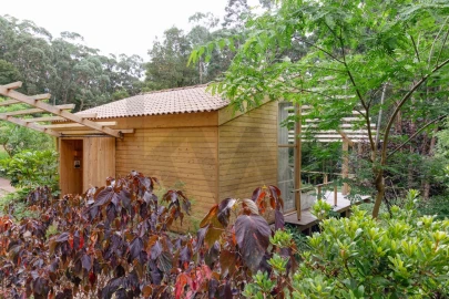 Prédio para Venda em Urzelina (São Mateus)
