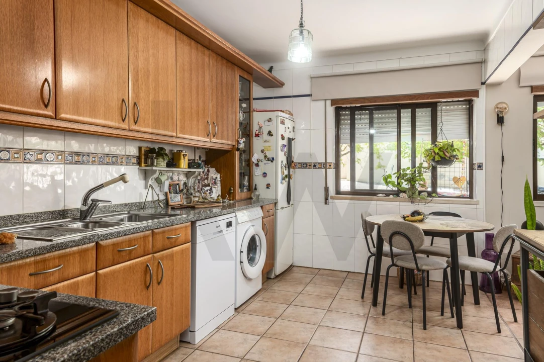 Apartamento T2 para Venda em Pinhal Novo Foto 1