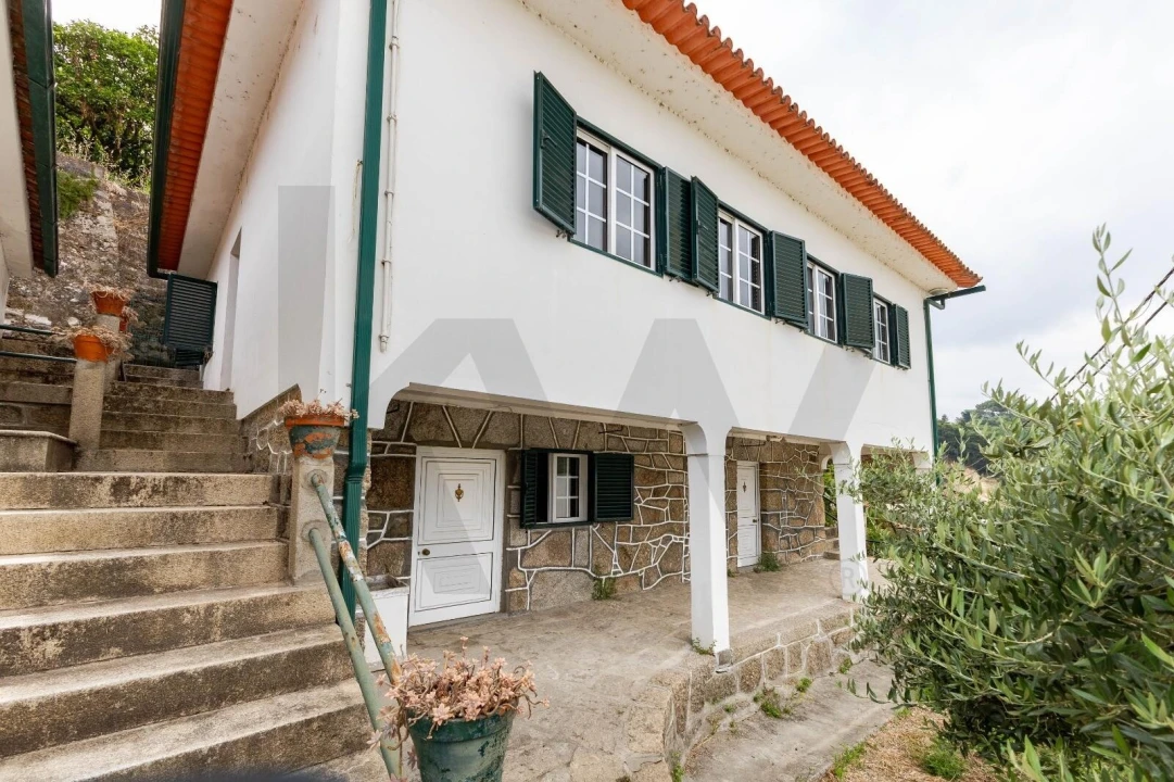 Moradia T5 para Venda em Alpendorada, Várzea e Torrão Foto 3