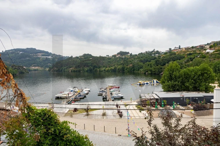 Moradia T5 para Venda em Alpendorada, Várzea e Torrão Foto 12