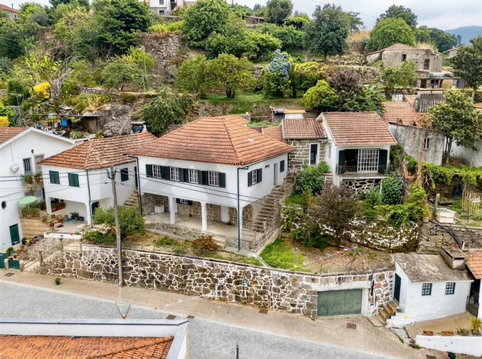 Moradia T5 para Venda em Alpendorada, Várzea e Torrão Foto 18