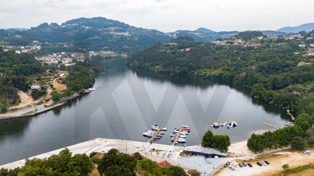 Moradia T5 para Venda em Alpendorada, Várzea e Torrão Foto 13