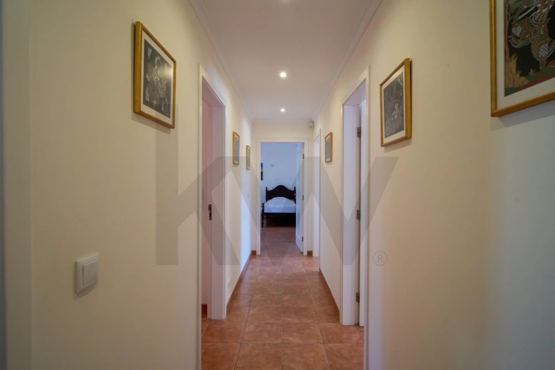 Moradia T5 para Venda em Charneca de Caparica e Sobreda Foto 27