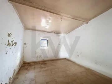 Moradia T2 para Venda em Marvila, Ribeira Santarém, São Salvador, São Nicolau