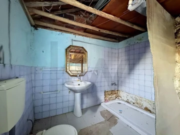 Moradia T2 para Venda em Marvila, Ribeira Santarém, São Salvador, São Nicolau