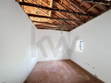 Moradia T2 para Venda em Marvila, Ribeira Santarém, São Salvador, São Nicolau