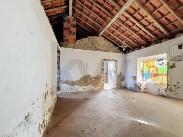 Moradia T2 para Venda em Marvila, Ribeira Santarém, São Salvador, São Nicolau