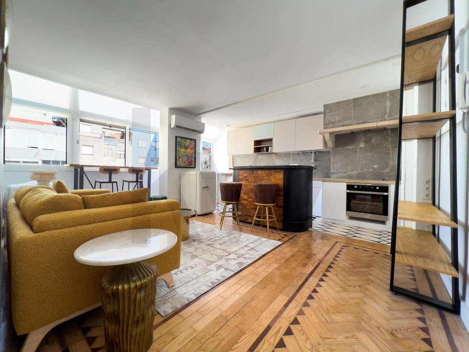 Apartamento T1 para Arrendamento em Campo de Ourique Foto 1