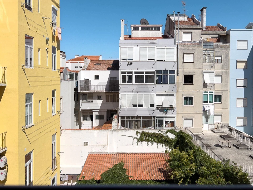 Apartamento T1 para Arrendamento em Campo de Ourique Foto 6