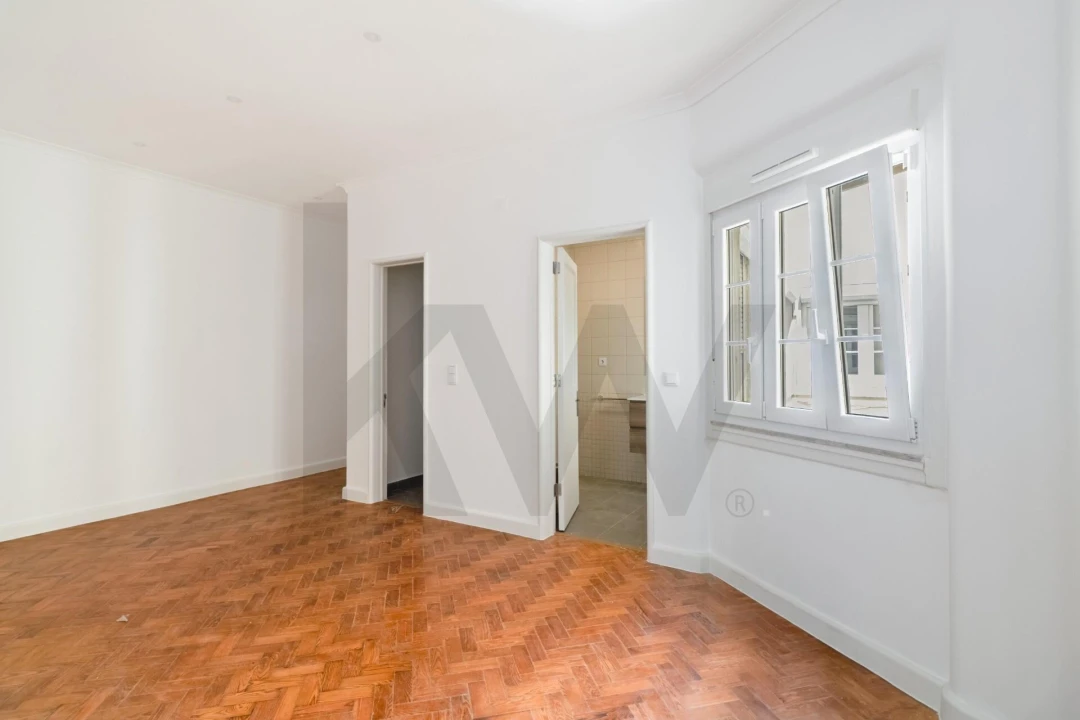 Apartamento T4 para Arrendamento em Avenidas Novas Foto 10