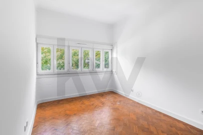 Apartamento T4 para Arrendamento em Avenidas Novas