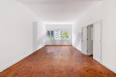 Apartamento T4 para Arrendamento em Avenidas Novas