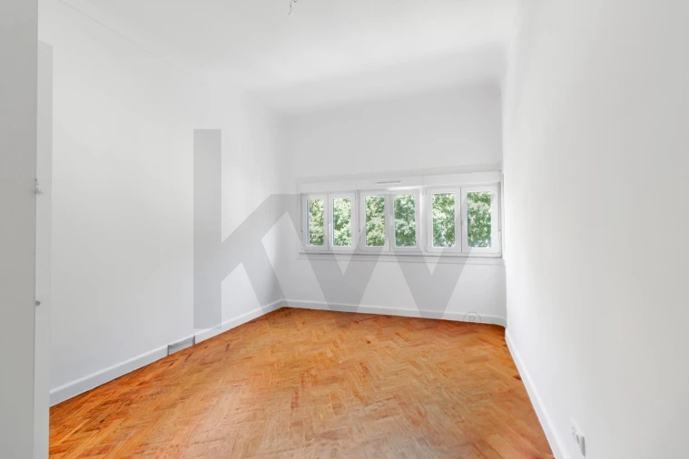 Apartamento T4 para Arrendamento em Avenidas Novas Foto 7