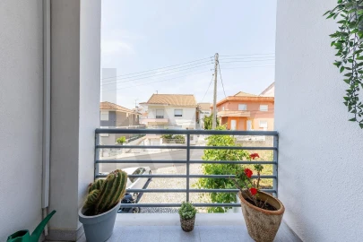 Apartamento T3 para Venda em Ramada e Caneças