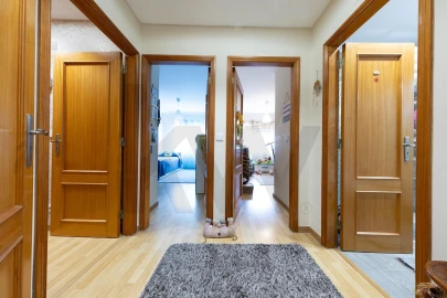 Apartamento T3 para Venda em Ramada e Caneças