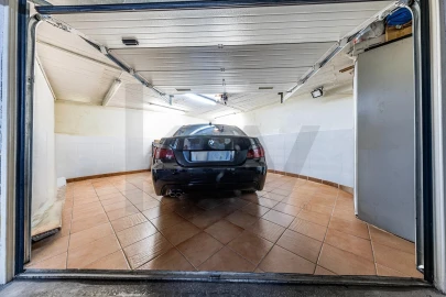 Apartamento T3 para Venda em Ramada e Caneças