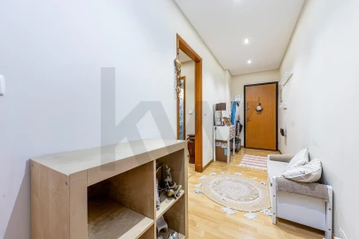 Apartamento T3 para Venda em Ramada e Caneças
