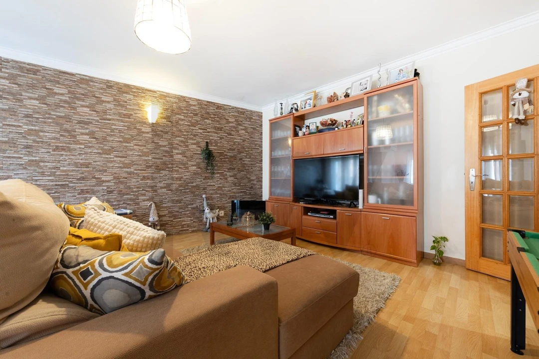 Apartamento T3 para Venda em Ramada e Caneças Foto 6