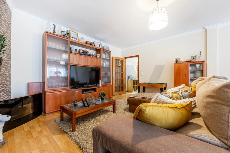 Apartamento T3 para Venda em Ramada e Caneças Foto 7