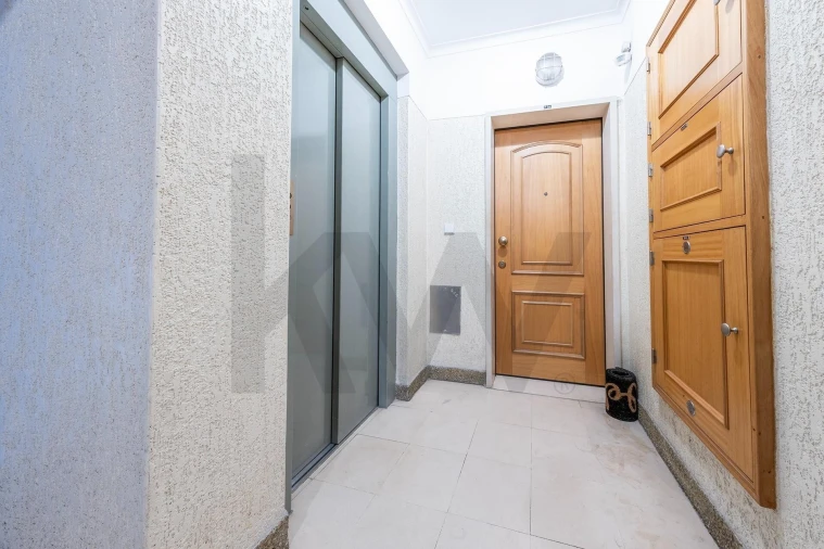 Apartamento T3 para Venda em Ramada e Caneças Foto 29