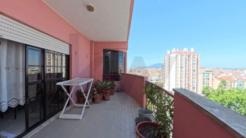 Apartamento T1 para Venda em Algueirão-Mem Martins