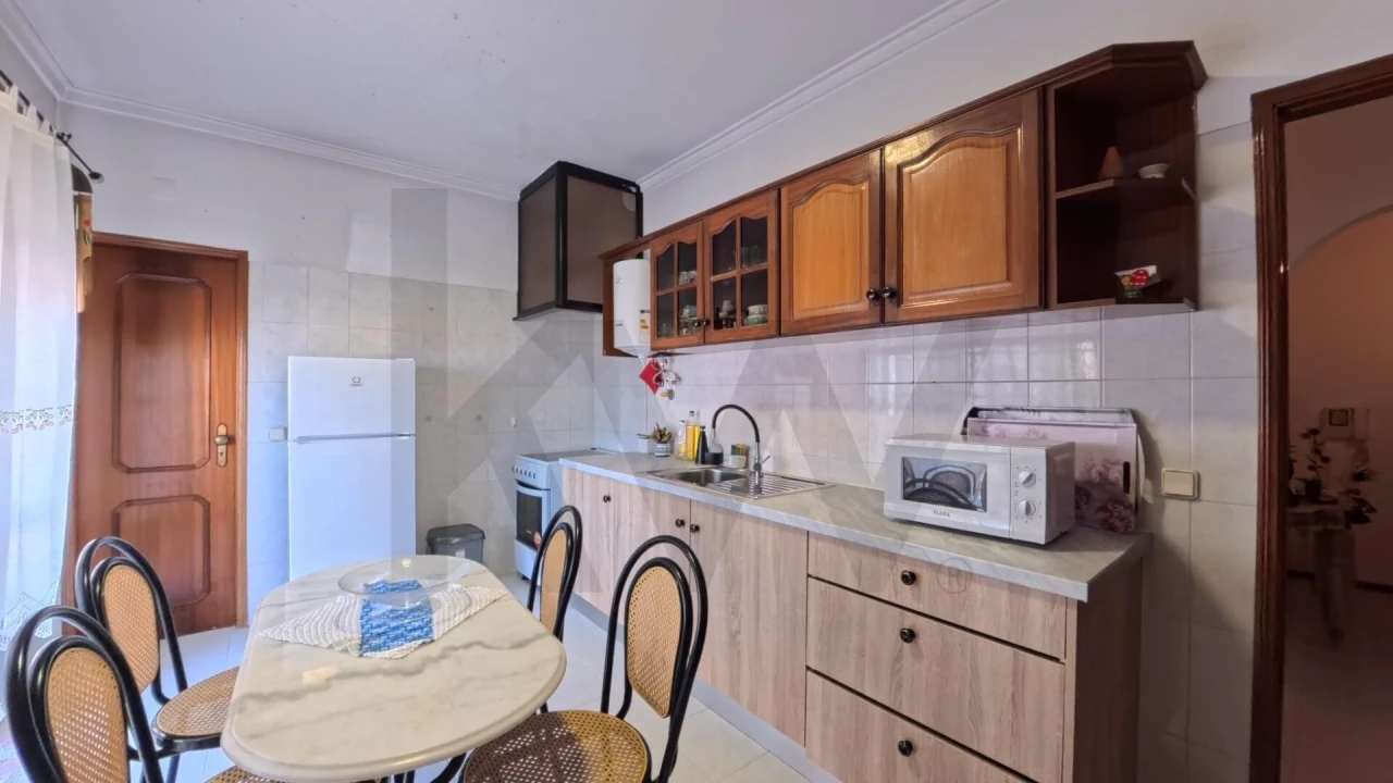 Apartamento T1 para Venda em Algueirão-Mem Martins Foto 7