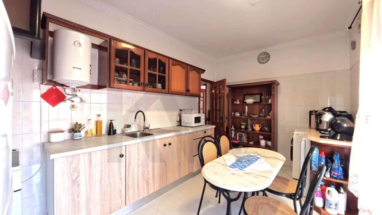 Apartamento T1 para Venda em Algueirão-Mem Martins Foto 9