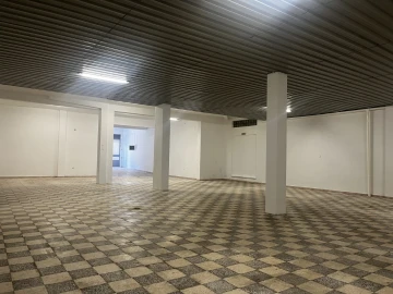 Armazém para Arrendamento em Baixa da Banheira e Vale da Amoreira