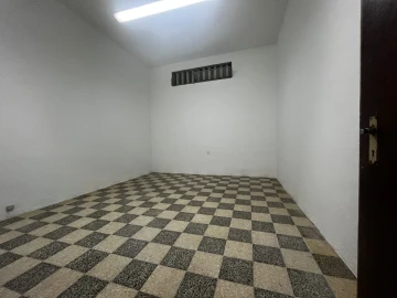 Armazém para Arrendamento em Baixa da Banheira e Vale da Amoreira