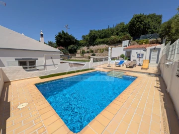 Moradia T4 para Venda em Loule (São Clemente)