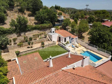 Moradia T4 para Venda em Loule (São Clemente)