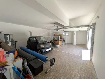 Moradia T4 para Venda em Loule (São Clemente)