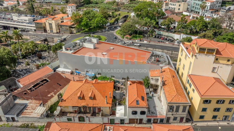Moradia T4 para Venda em Funchal (Se) Foto 46