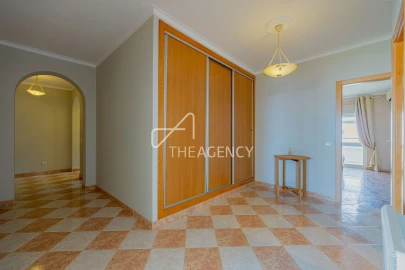 Apartamento T4 para Venda em Quarteira