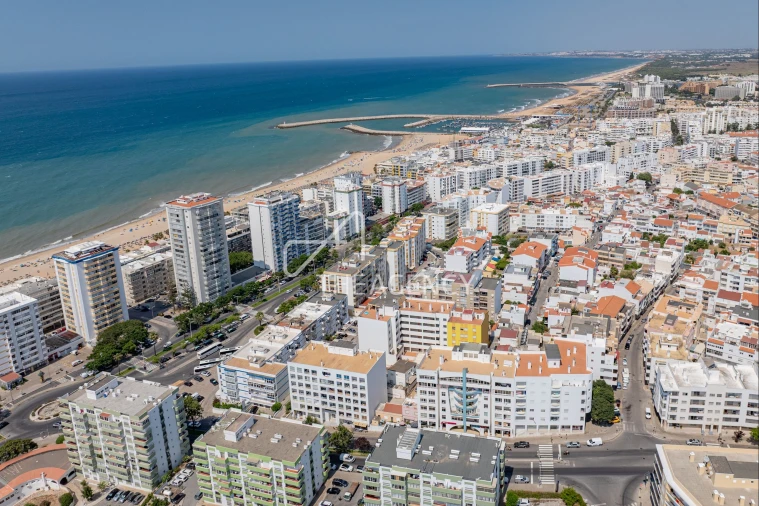 Apartamento T4 para Venda em Quarteira Foto 22
