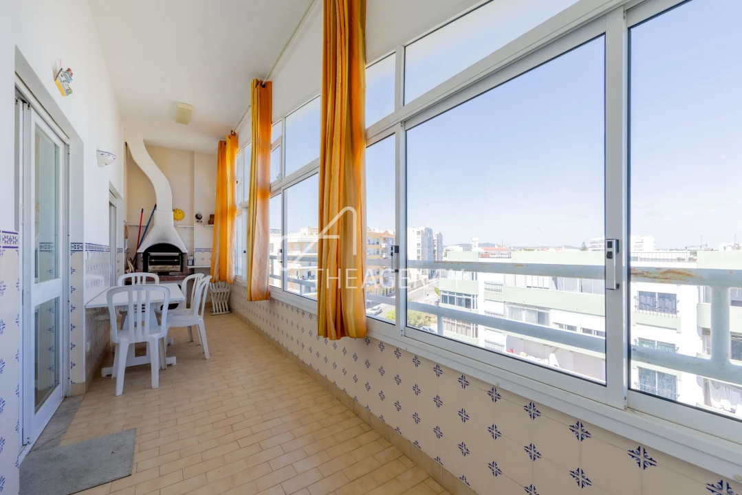 Apartamento T4 para Venda em Quarteira Foto 7