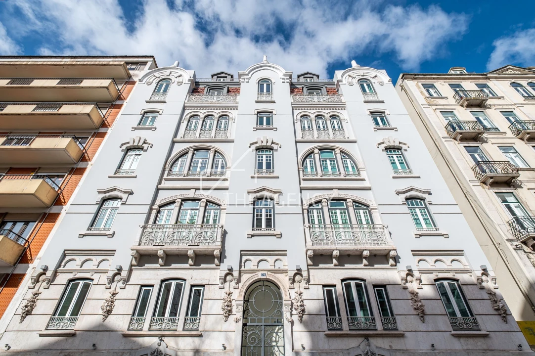 Apartamento T2 para Arrendamento em Santo António Foto 31
