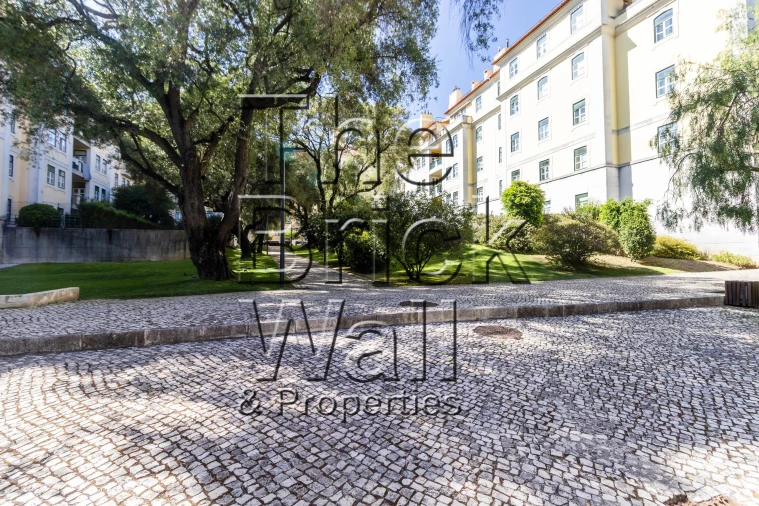 Apartamento T2 para Venda em Alcantara Foto 5
