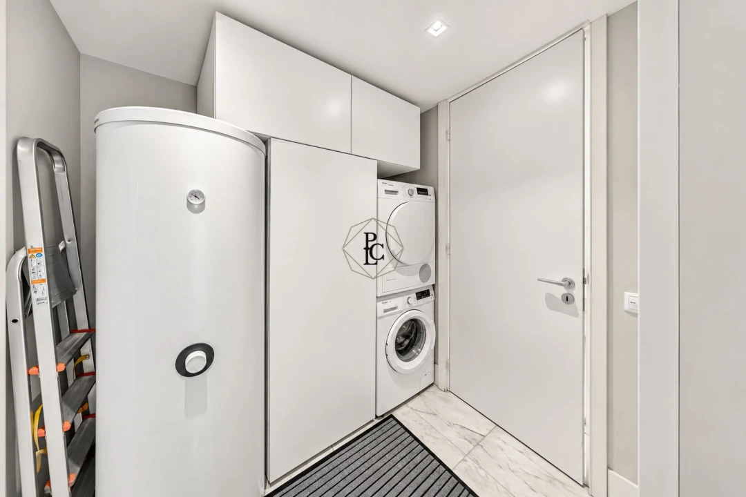 Apartamento T6 para Venda em Santo António Foto 34